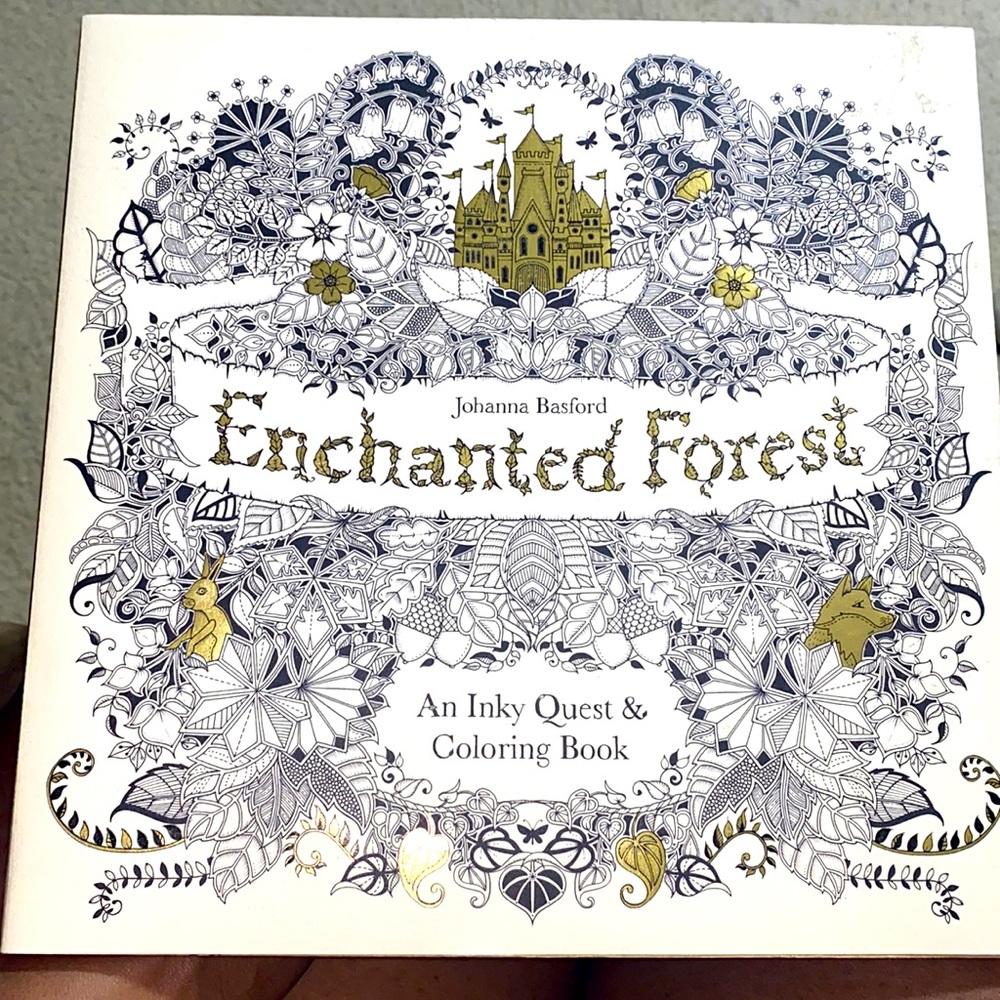 Johanna Basford’s Enchanted Forest : An Inky Quest & Coloring Book